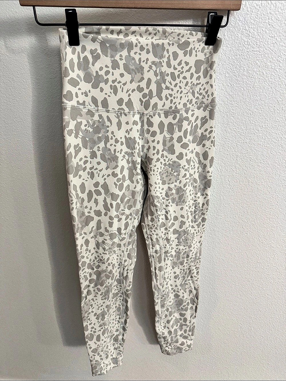 lululemon Align High-Rise Pant 25" Animal Print Gray & White 4